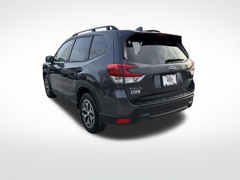 Used 2023 Subaru Forester Premium image 14