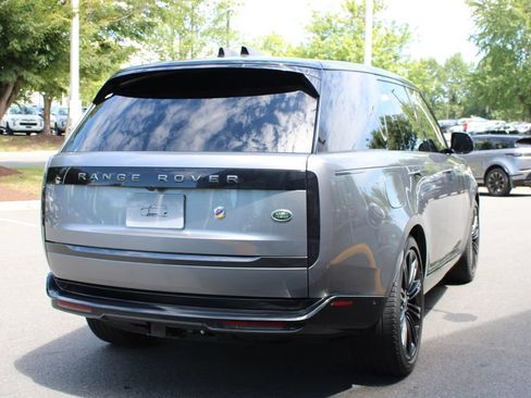 Used 2023 Land Rover Range Rover SE AWD/4WD image 4