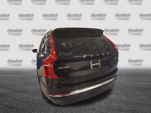 Used 2025 Volvo XC90 B6 Plus AWD/4WD image 8