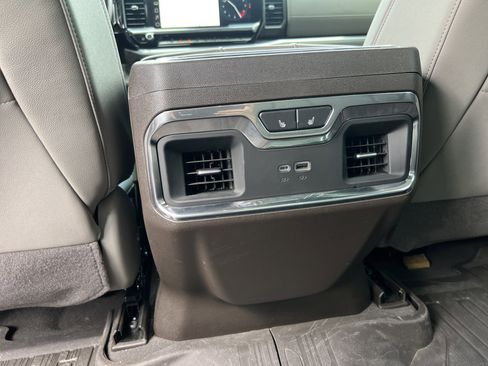 Used 2025 GMC Sierra 2500 SLT w/ SLT Premium Package AWD/4WD image 41