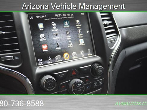 Used 2017 Jeep Grand Cherokee Altitude RWD image 36