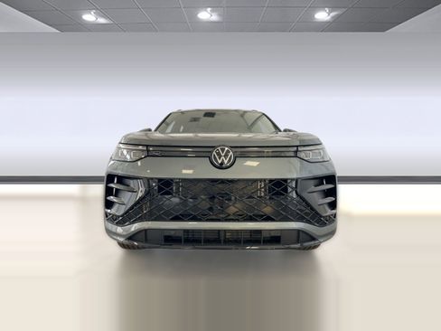 New 2026 Volkswagen Tiguan SE R-Line image 6