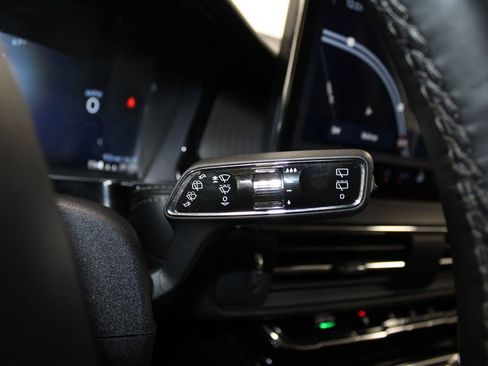 Used 2024 Lincoln Corsair Reserve image 39