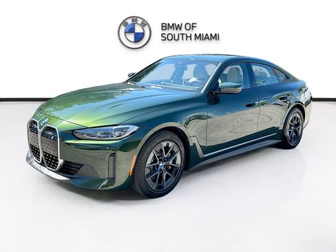 Used 2023 BMW i4 eDrive35 w/ Premium Package image 3