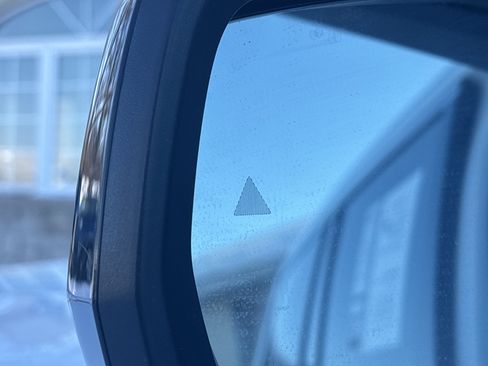 Used 2024 Jeep Grand Cherokee L Laredo image 14