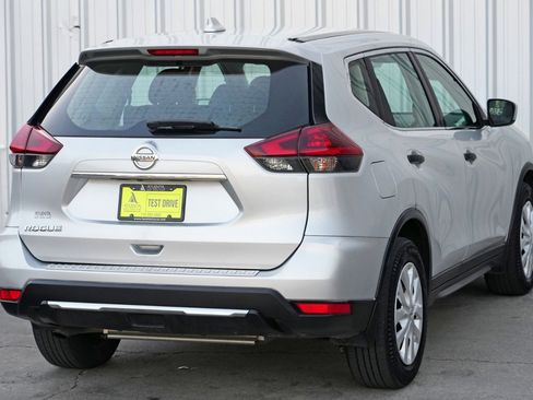 Used 2020 Nissan Rogue S image 44