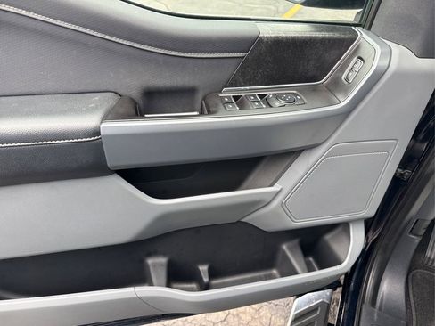 Used 2022 Ford F150 XLT w/ Equipment Group 302A High image 17