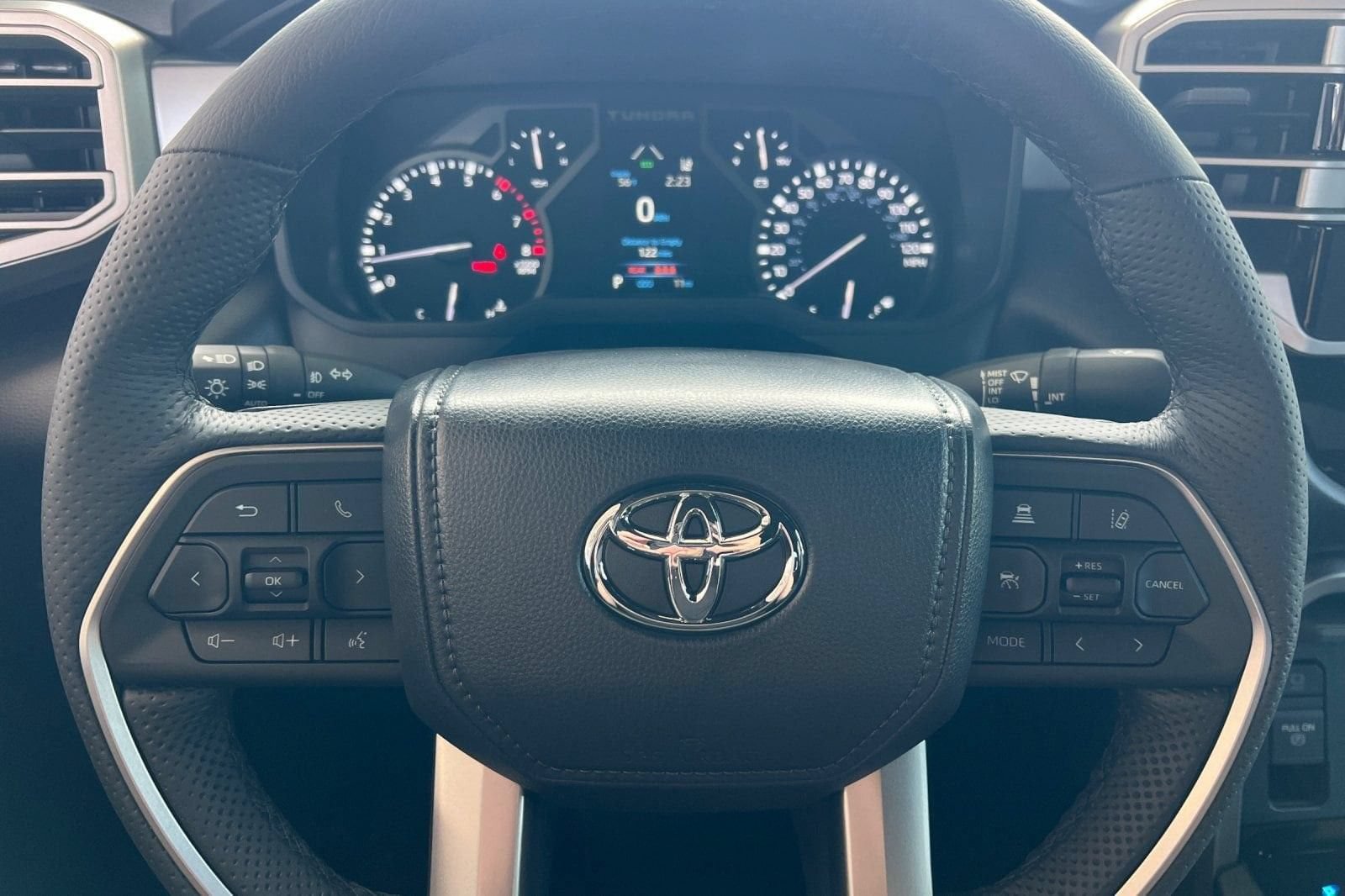 Certified 2025 Toyota Tundra SR5 w/ TRD Off-Road Package AWD/4WD image 20