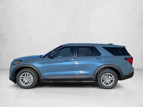 New 2026 Ford Explorer Active RWD image 8