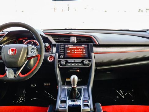 Used 2020 Honda Civic Type R image 15