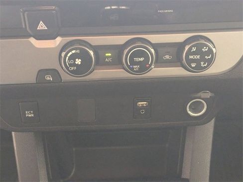 Used 2018 Toyota Tacoma SR w/ SR Convenience Package image 21