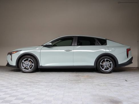 Used 2026 Kia K4 FWD image 7