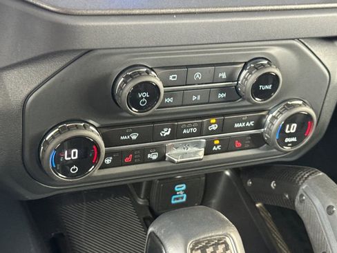 Used 2025 Ford Bronco Raptor AWD/4WD image 25