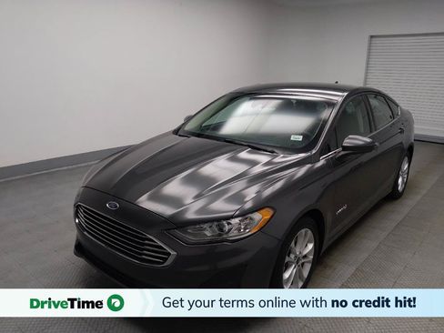 Used 2019 Ford Fusion SE FWD image 1