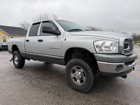 Used 2006 Dodge Ram 2500 Truck SLT image 9
