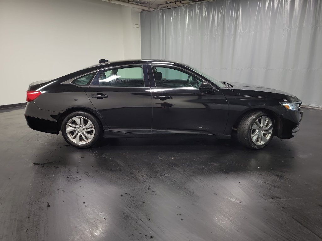 Used 2018 Honda Accord LX image 9