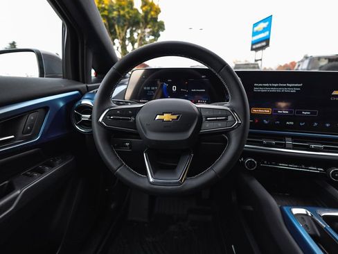 New 2026 Chevrolet Equinox EV LT FWD image 16