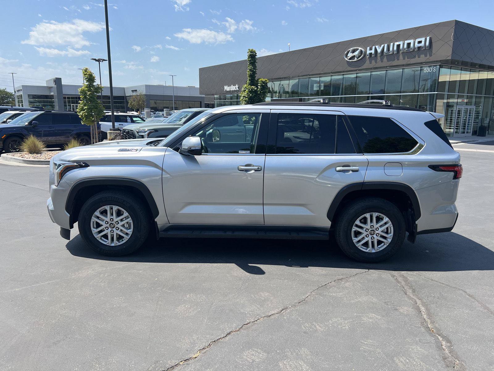 Used 2023 Toyota Sequoia SR5 AWD/4WD image 19