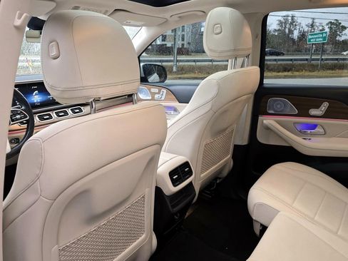 Used 2021 Mercedes-Benz GLE 350 w/ 3rd Row Seat Package image 35