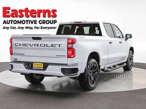 Used 2024 Chevrolet Silverado 1500 Custom w/ LPO, Dark Essentials Package AWD/4WD image 5