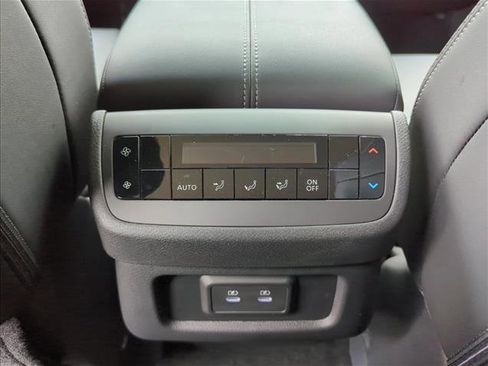 New 2026 Nissan Pathfinder SL AWD/4WD image 21