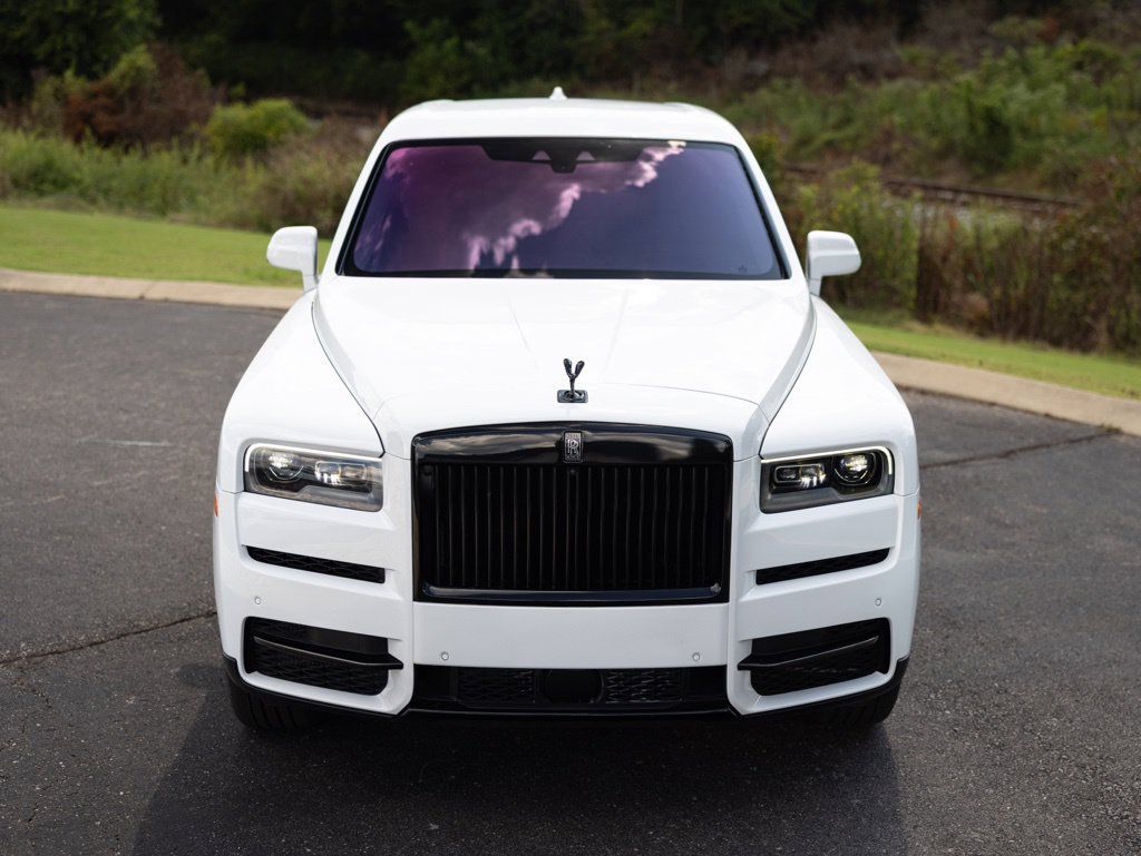 Used 2022 Rolls-Royce Cullinan Black Badge w/ Dark Exterior Package AWD/4WD image 13