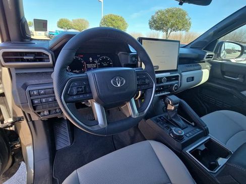 Used 2025 Toyota Tacoma Limited image 15