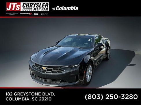 Used 2023 Chevrolet Camaro LT RWD image 1