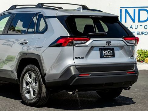 Used 2025 Toyota RAV4 LE AWD/4WD image 10