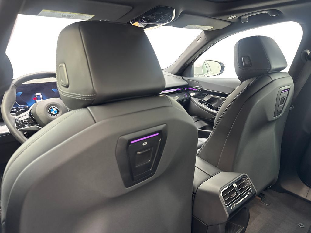 Used 2026 BMW 530i RWD image 36