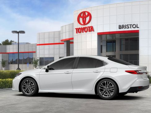 New 2026 Toyota Camry XLE image 7