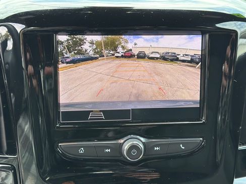 Used 2023 Chevrolet Traverse LT w/ Midnight/Sport Edition FWD image 26