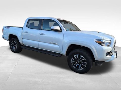 Used 2023 Toyota Tacoma TRD Sport image 7