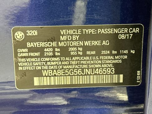 Used 2018 BMW 320i xDrive Sedan AWD/4WD image 12