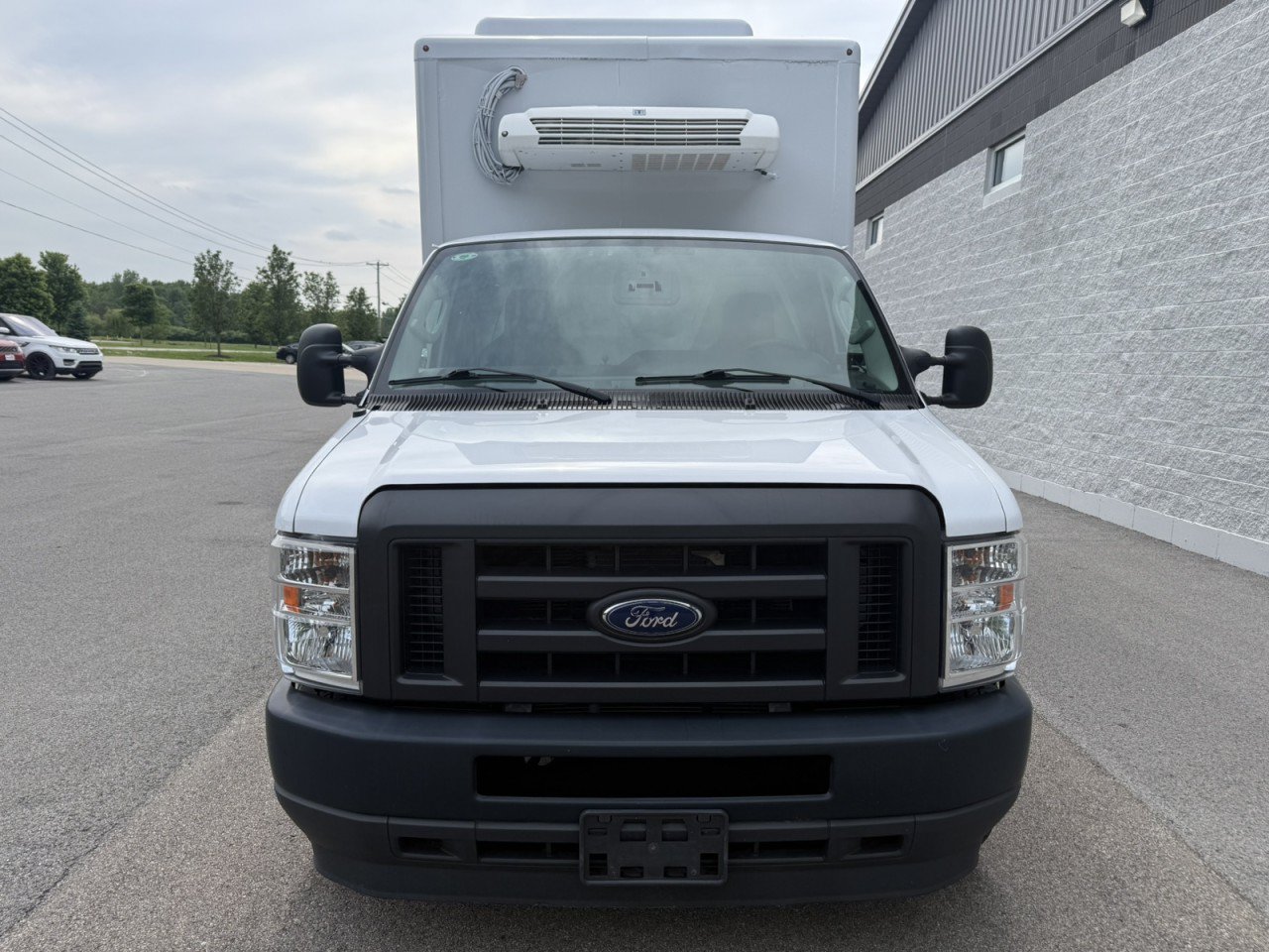 Used 2023 Ford E-350 and Econoline 350 Super Duty w/ Power Windows & Locks Group RWD image 2
