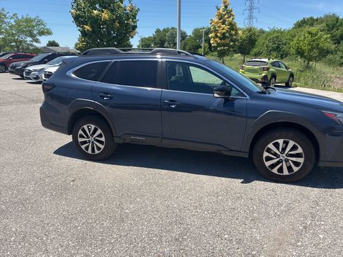 Used 2023 Subaru Outback Premium w/ Popular Package #1 AWD/4WD image 16