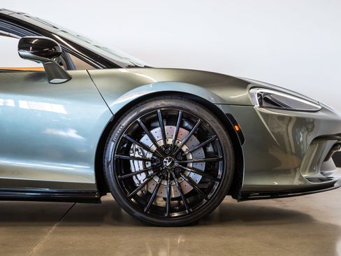 Used 2020 McLaren GT RWD image 16