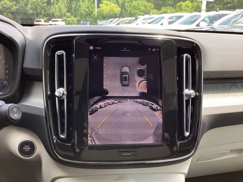 Used 2026 Volvo XC40 B5 Plus w/ Protection Package Premier image 28