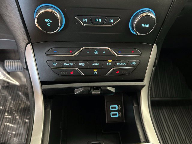Used 2019 Ford Edge SEL w/ Equipment Group 201A AWD/4WD image 14