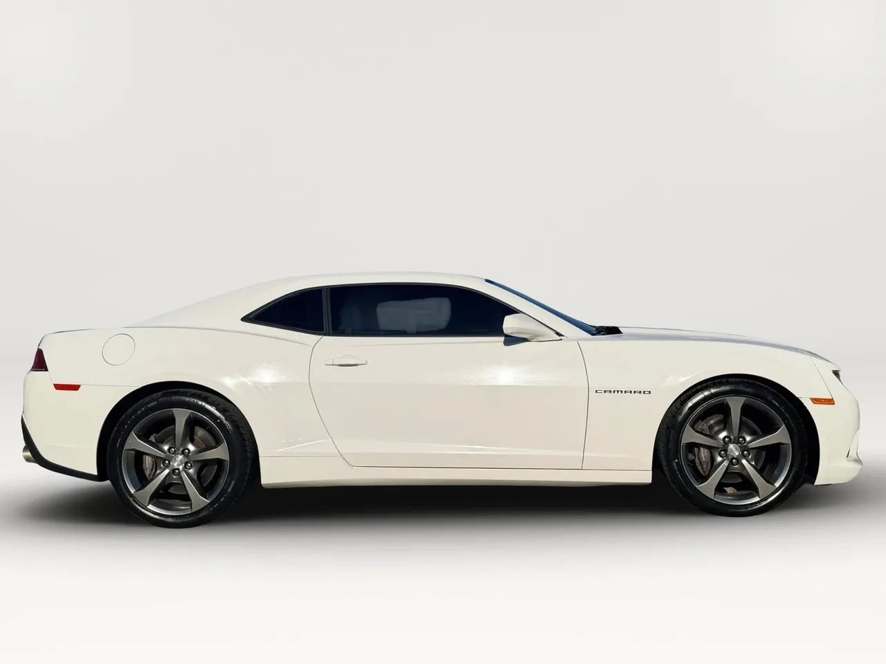 Used 2014 Chevrolet Camaro SS w/ RS Package RWD image 11