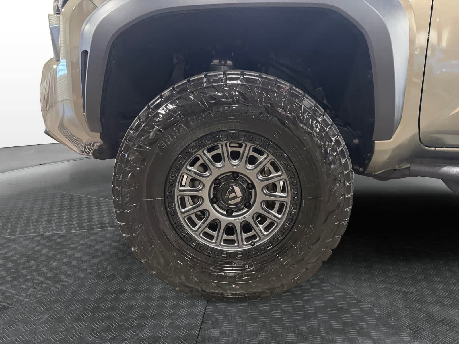 Used 2024 Toyota Tacoma TRD Off-Road AWD/4WD image 15