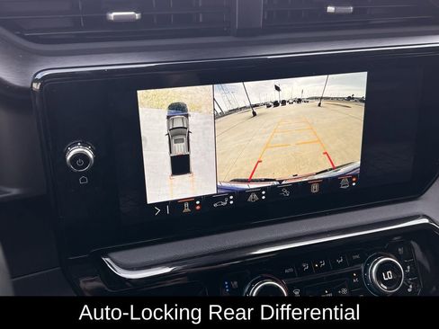 Used 2024 GMC Sierra 1500 AT4 w/ Technology Package image 21