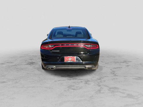 Used 2023 Dodge Charger SXT image 7