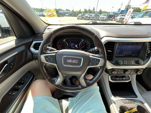 Used 2020 GMC Acadia SLT FWD image 30