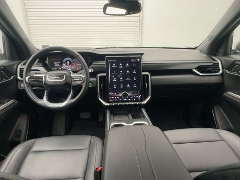 Used 2025 GMC Acadia Elevation w/ Elevation Premium Package image 15