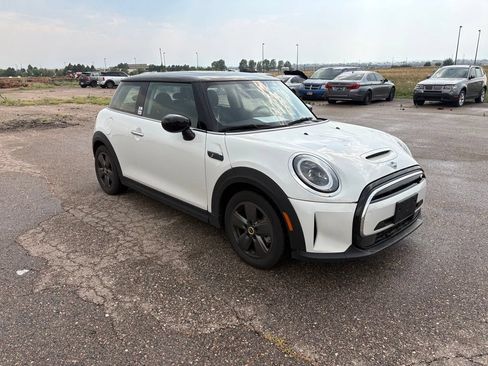 Used 2024 MINI Cooper SE FWD image 3