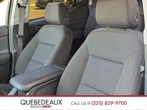 Used 2023 GMC Acadia SLE w/ Elevation Edition FWD image 11