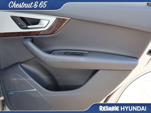 Used 2018 Audi Q7 2.0T Premium Plus AWD/4WD image 12