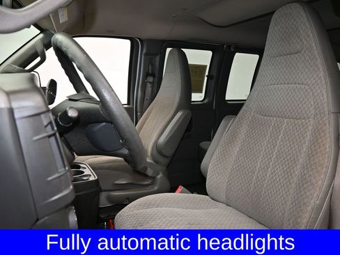 Used 2020 GMC Savana 3500 LT w/ LT Preferred Equipment Group image 10
