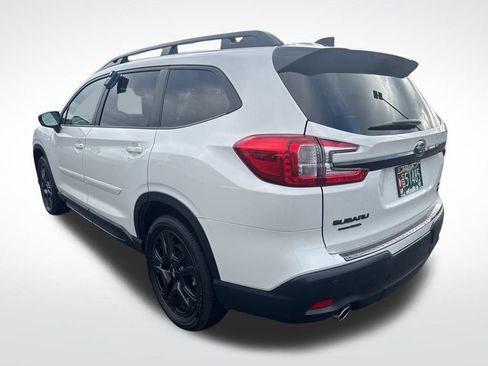 Used 2024 Subaru Ascent Onyx Edition image 5